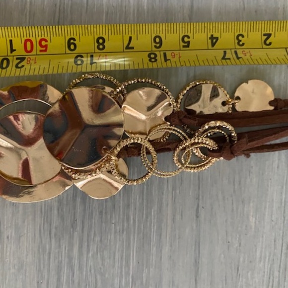 Leather and gold adjustable necklace - Picture 3 of 4